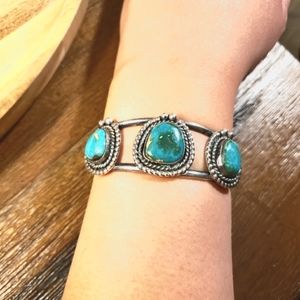 Vintage Sterling Silver Turquoise Cuff Bracelet